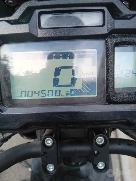 Tank skuter dokument nomer bor
