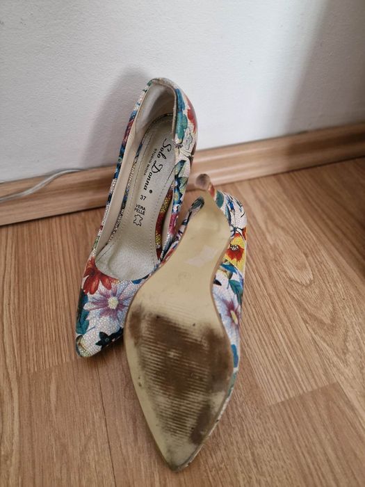 Pantofi piele cu toc 37