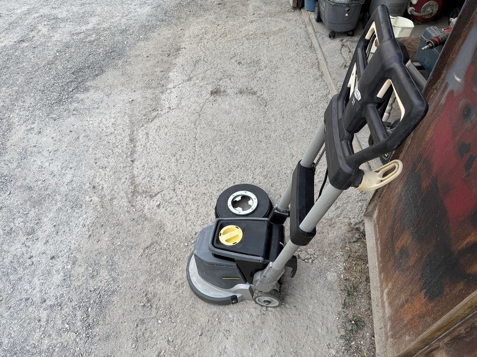 * Karcher BDS 33 поломоечная машина для ковров брусчатки кафеля мрамор