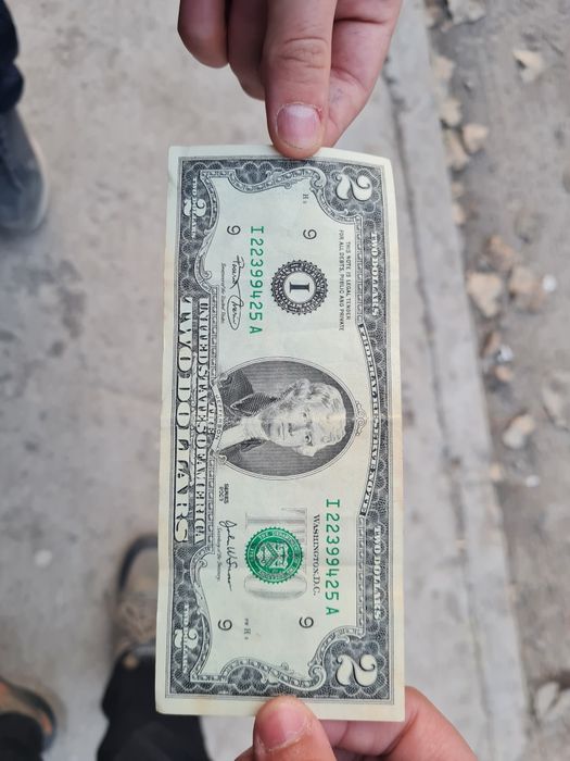 Редкая купюра в 2$ 1776 года продаём за дёшево сохранена в идеале топ.