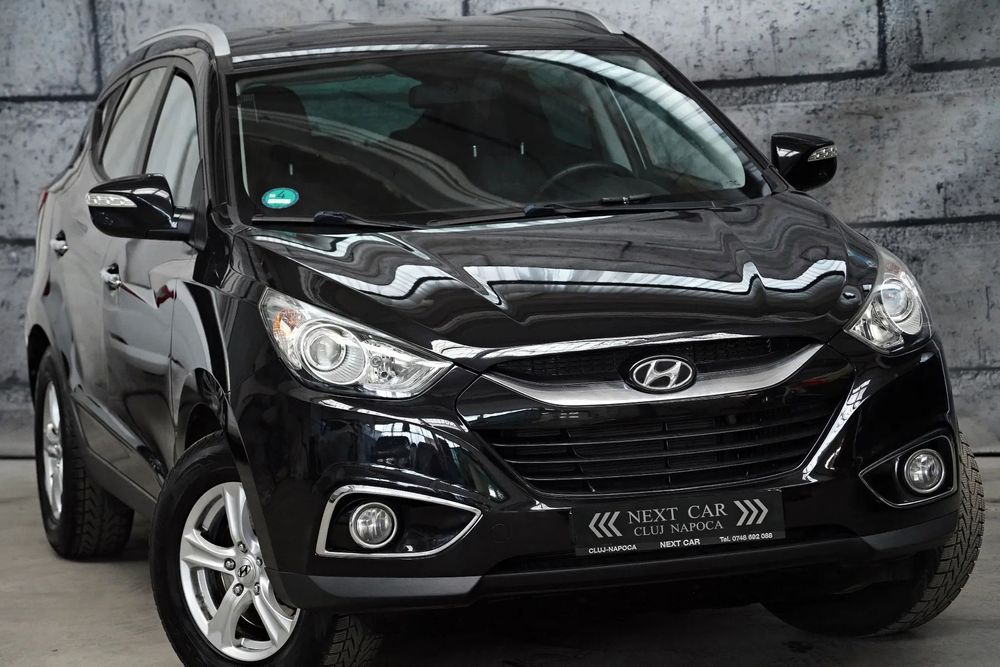 Hyundai ix35 GARANTIE 12 LUNI*RATE*4x4*184Cp*Automata*Piele*Navi*Xenon*Camera