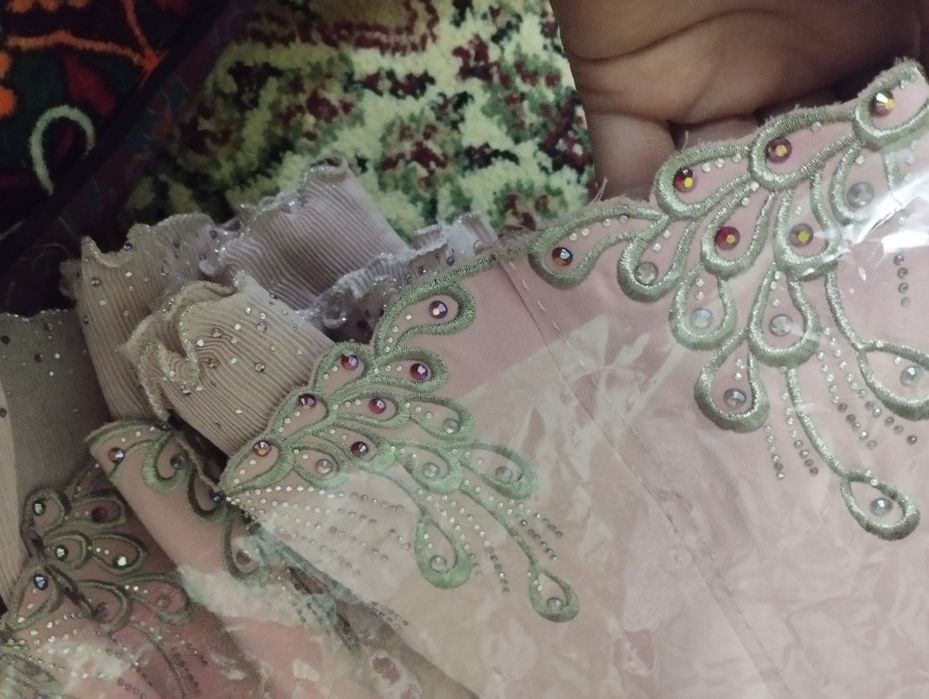 Kostyum yubka ayollar uchun