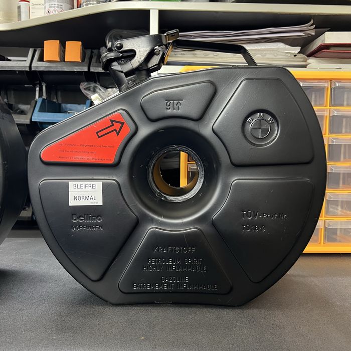 Оригинальные канистры BMW 9L