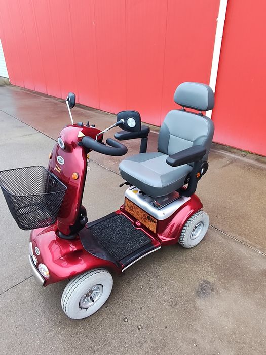 Електрическа количка четириколка