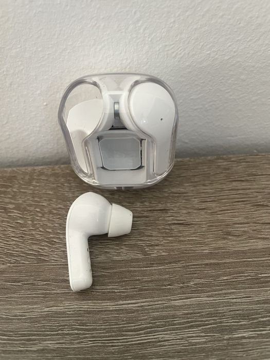 Caști Wireless TWS Transparente