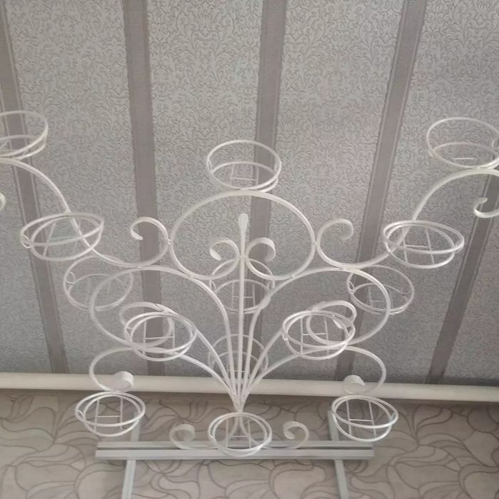 Подставка для цветов