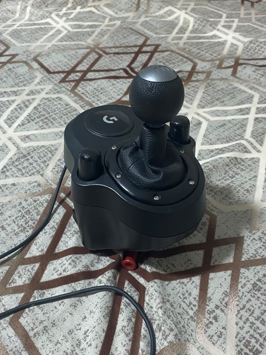 Volan Logitech G29 cu schimbator