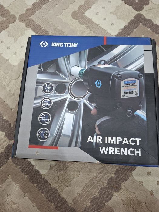 Пневматический гайковерт