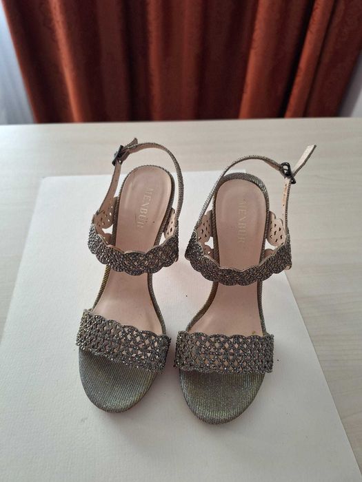 Sandale cu toc, 35, Argintii