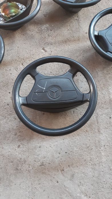 Mercedes 124 руль