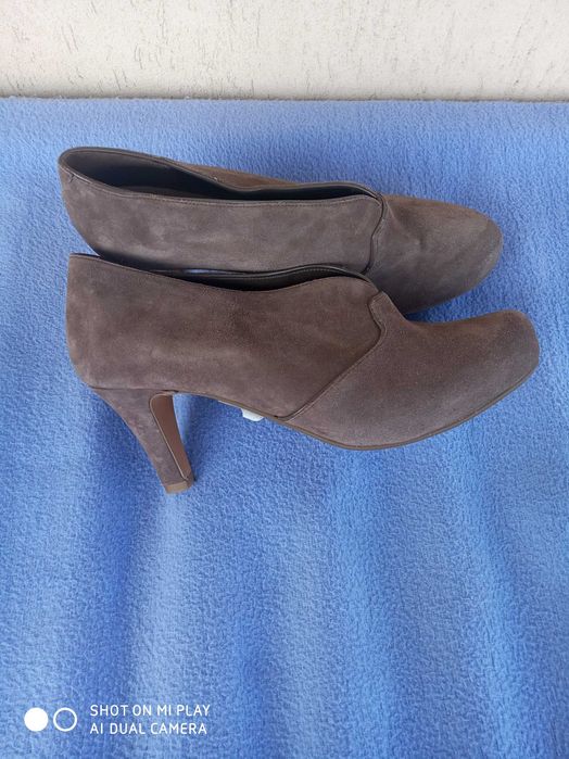 Обувки Gabor , Tamaris, Clarks и Lacocki номер 39.