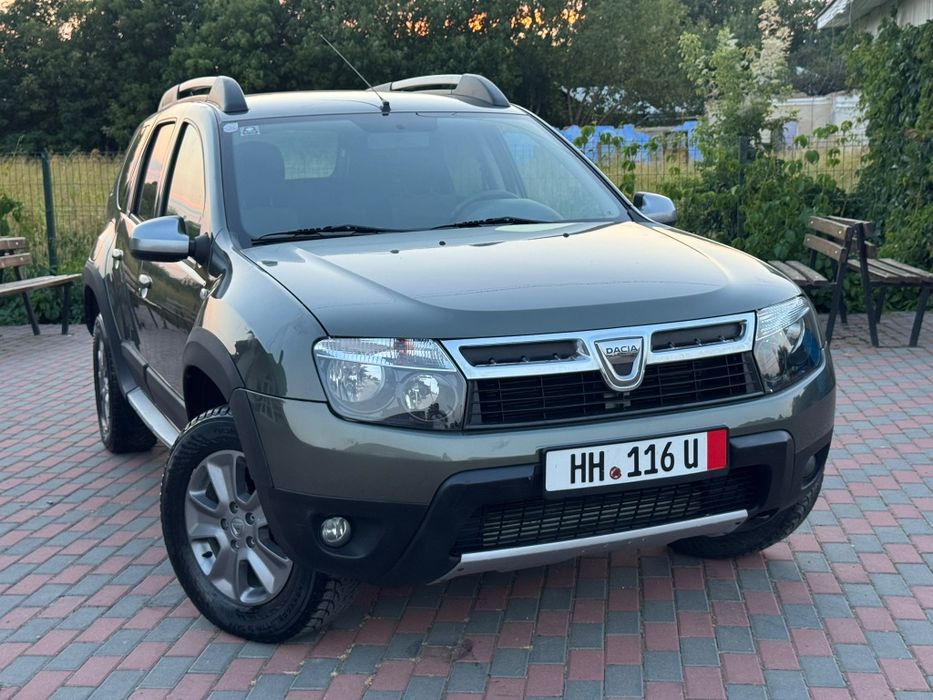 DACIA Duster
