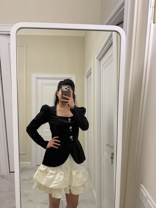 Бархатный костюм с юбкой,размер S