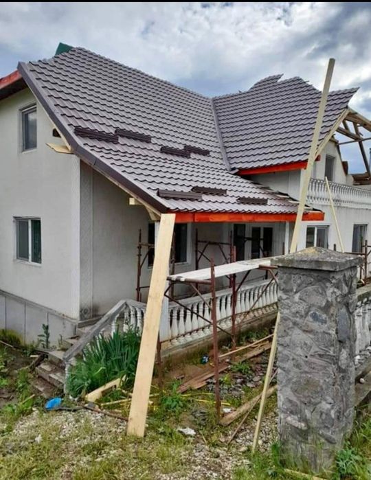 Acoperișuri,renovare și reparații
