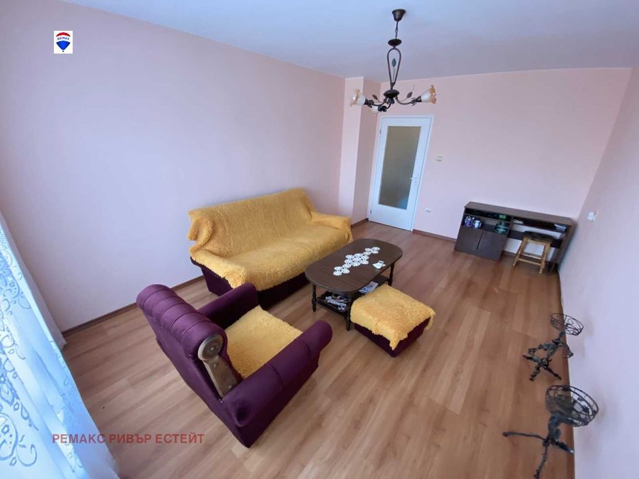 Продава се Тристаен апартамент в Русе, Дружба 3 - 93 кв.м за 1107 €/кв.м - Снимка #1