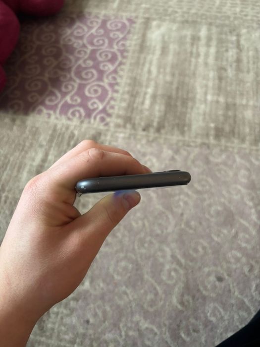 Iphone 11 в хорошем состоянии