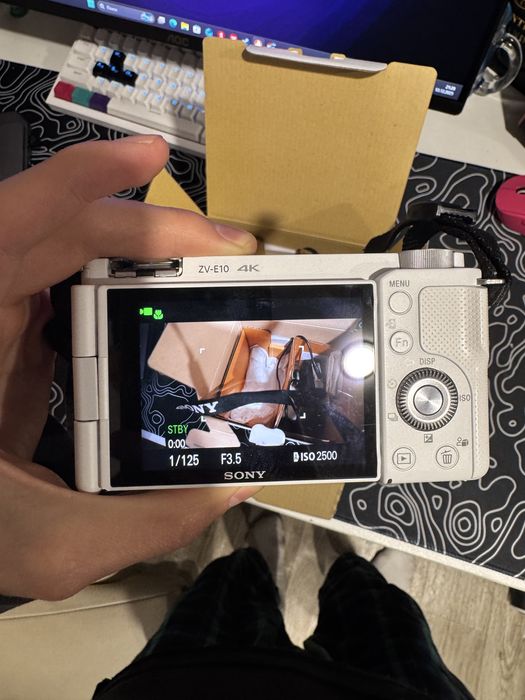 Sony ZV-E10 KIT 16-50mm белый Камера