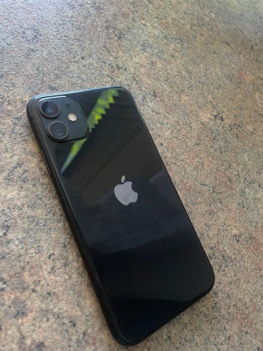 Астана iPhone 11, б/у  продам срочно