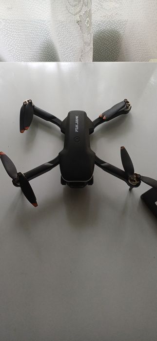 Drona fankjank cu camera