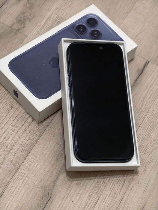 iPhone 17 Pro 256 gb ёмкость 100 физ симка