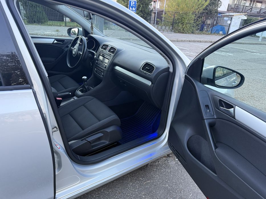 Vw Golf6//bi-xenon,led,park assist//Rate auto