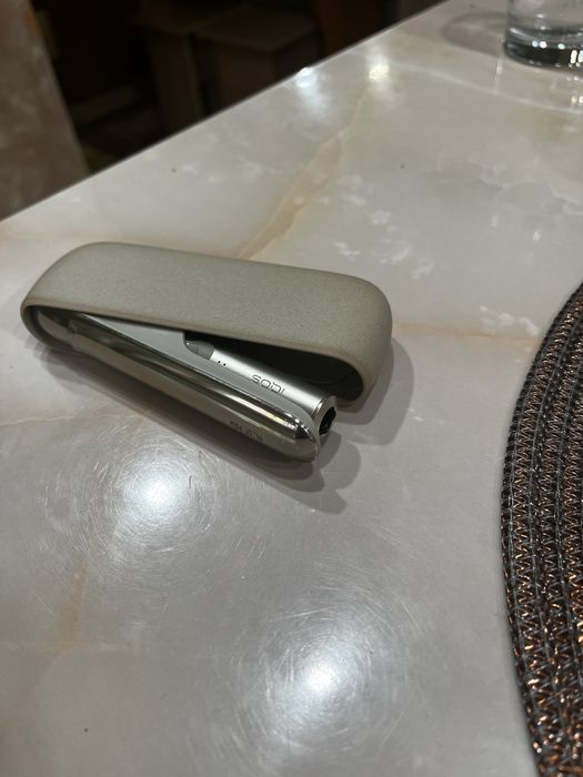 Iqos iluma gold stare foarte buna