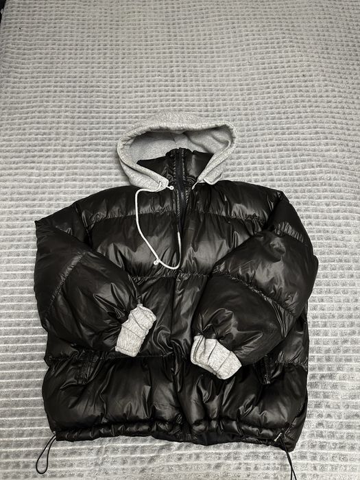 Продам куртки по 5000