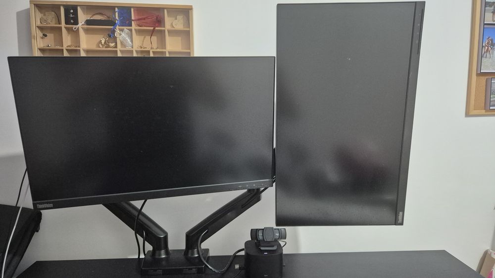 Dual monitor setup thinkvision p24h-20