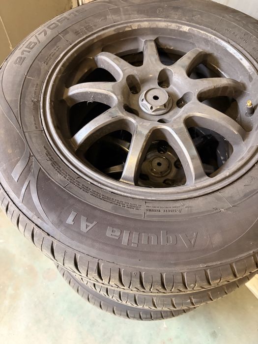 Продам шины с дисками 215/70R16