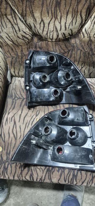 Зад фары приора 1