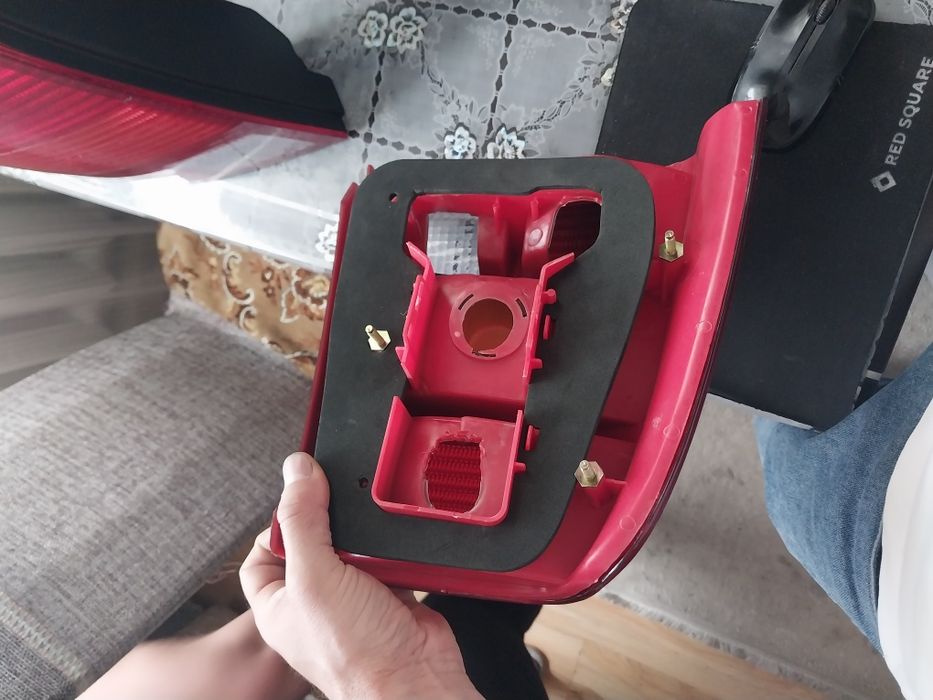 Фары задние пассат В5 универсал