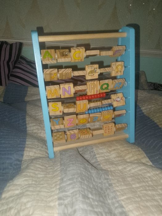 Детская развивающая игрушка.