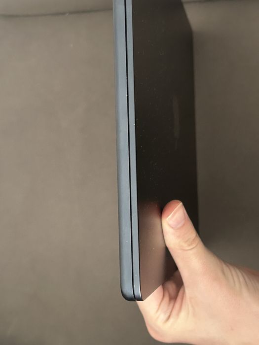 Macbook Air M2 8/256gb в хорошем состояние