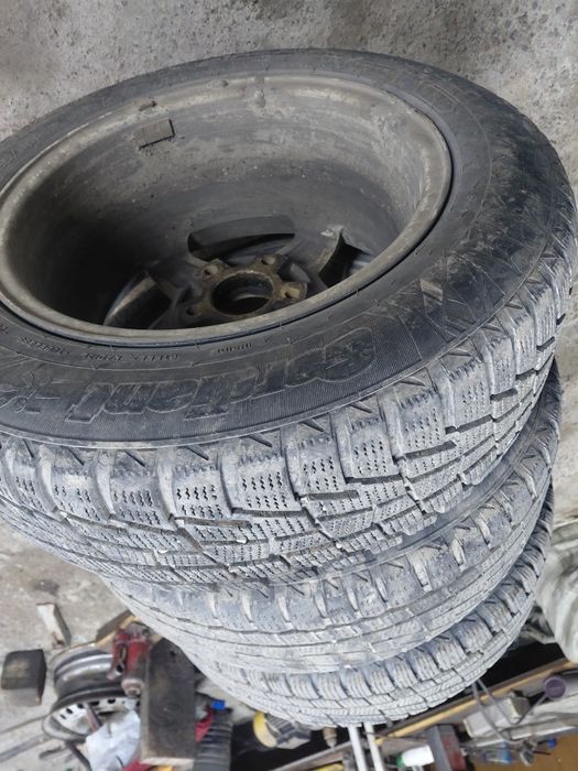 Диски с зимней покрышкой