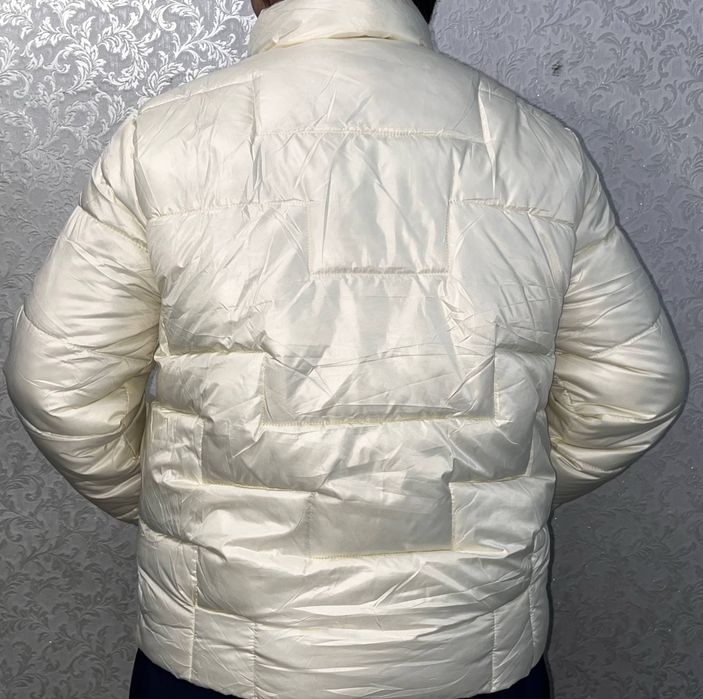 Продам осенние куртки