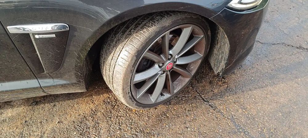 Dezmembrari / Dezmembrez JAGUAR XF (X250) Facelift 3.0 V6 306DT cutie viteze automata cod culoare STRATUS GREY