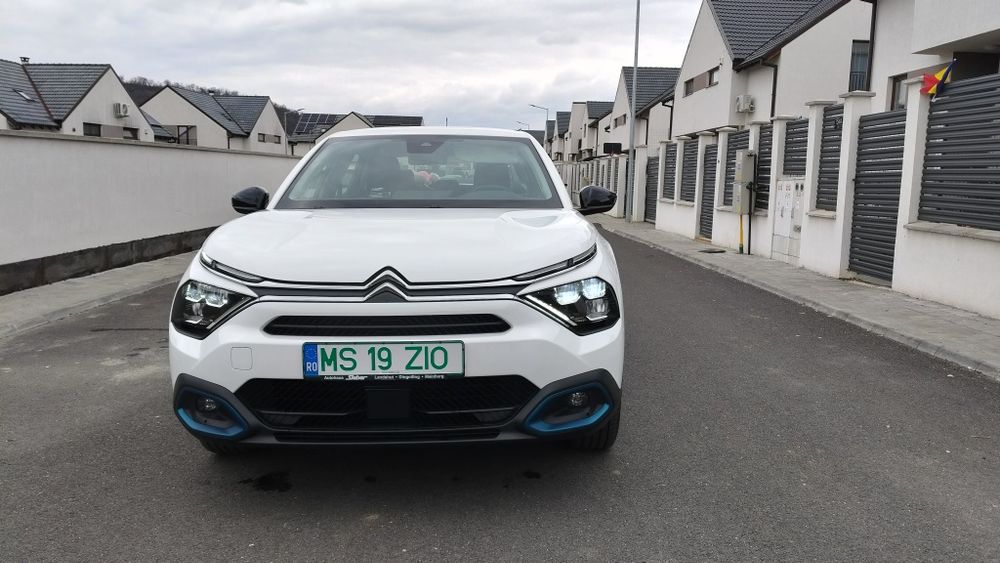 Mașină electrică Citroen C4 X înmatriculată