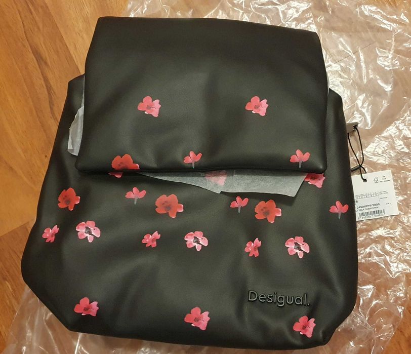 Vand rucsac Desigual nou, cu eticheta