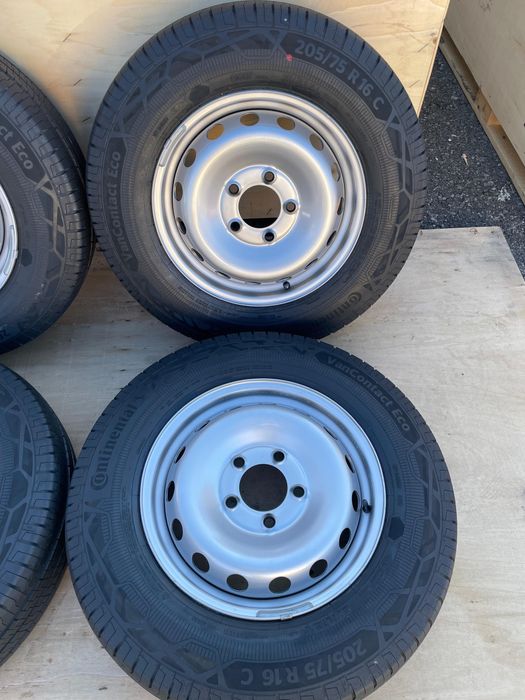Set jante cu anvelope noi vara 205 75 r16c Continental Renault Master