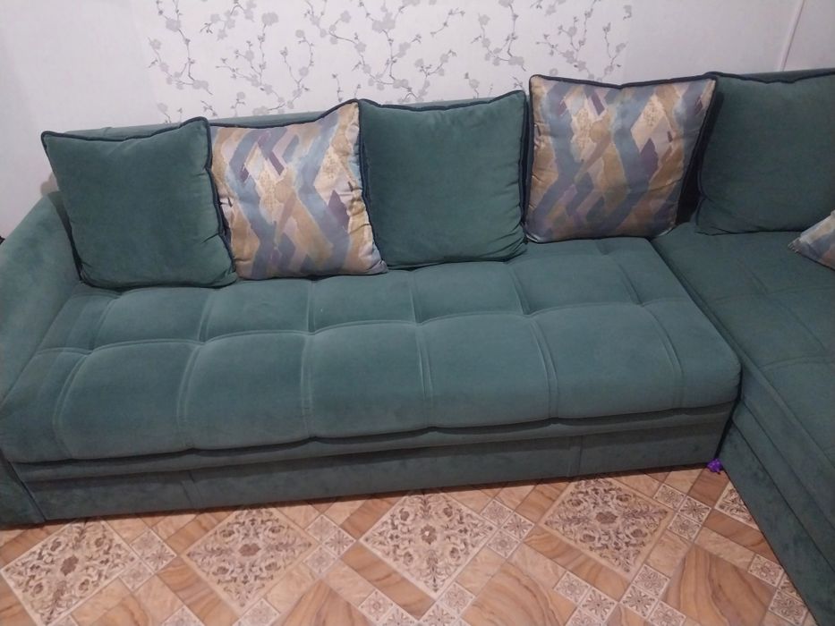 Продам угловой диван