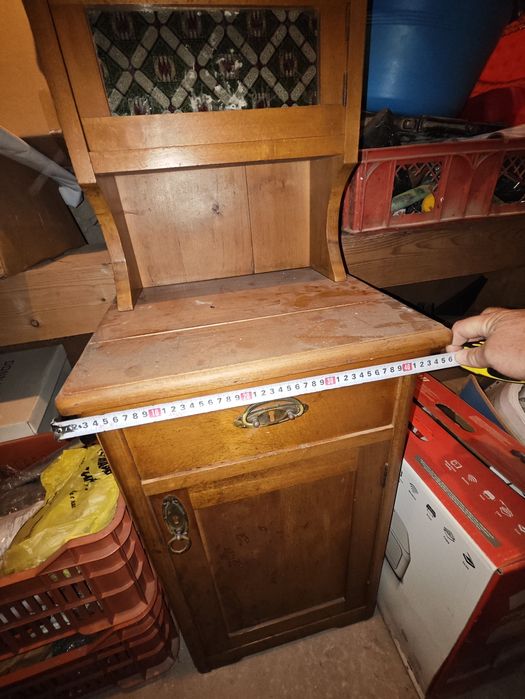 Ретро мебел шкаф