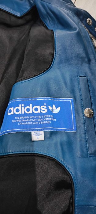Оригинално кожено яке Адидас ( естествена кожа )