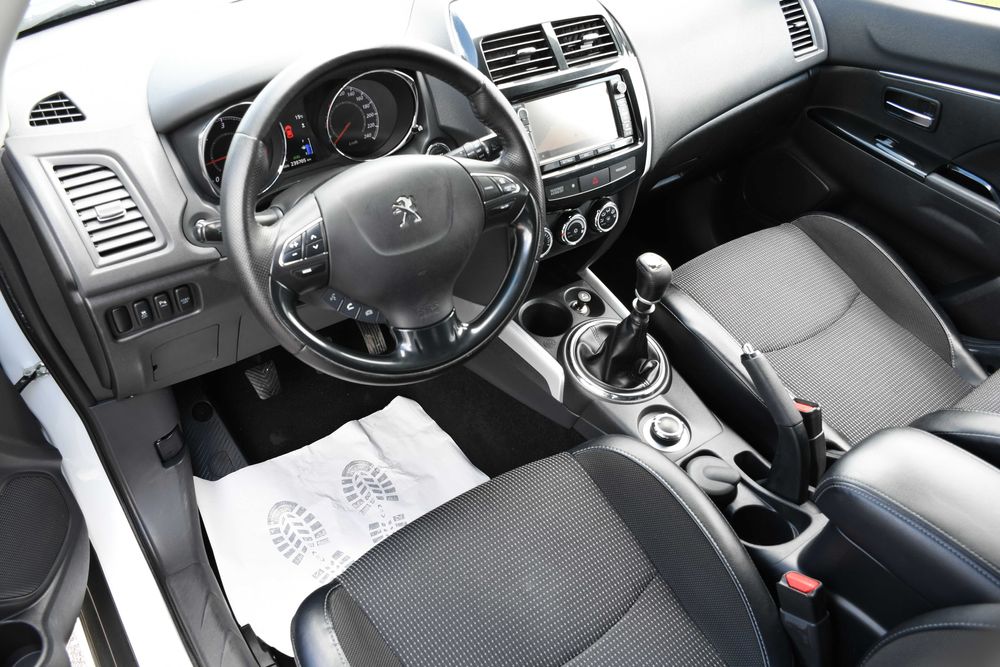 Peugeot 4008 4x4 1.6 tdi 12 luni Garantie  similar cu ASX  C4 Aircrs