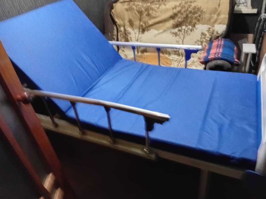 Продам медицинскую кровать