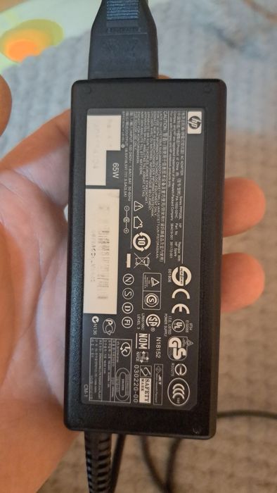 Laptop HP pro book 6560b I5.functional.sau pentru piese .si incarcator