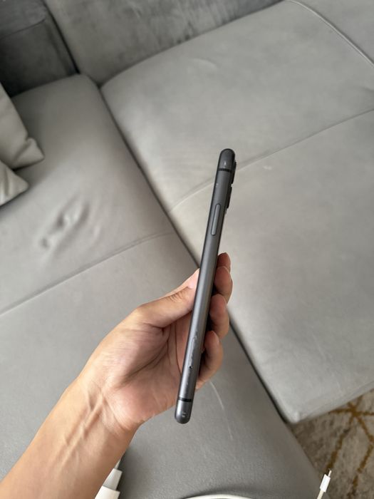 Продам Iphone 11 128ГБ