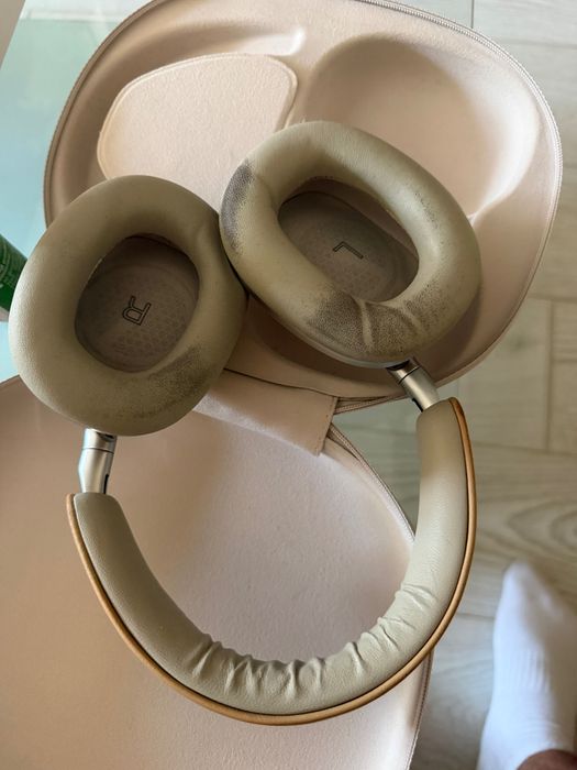 Слушалки Bowers & Wilkins px8