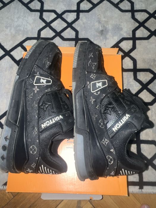 Luis Vuitton обувки