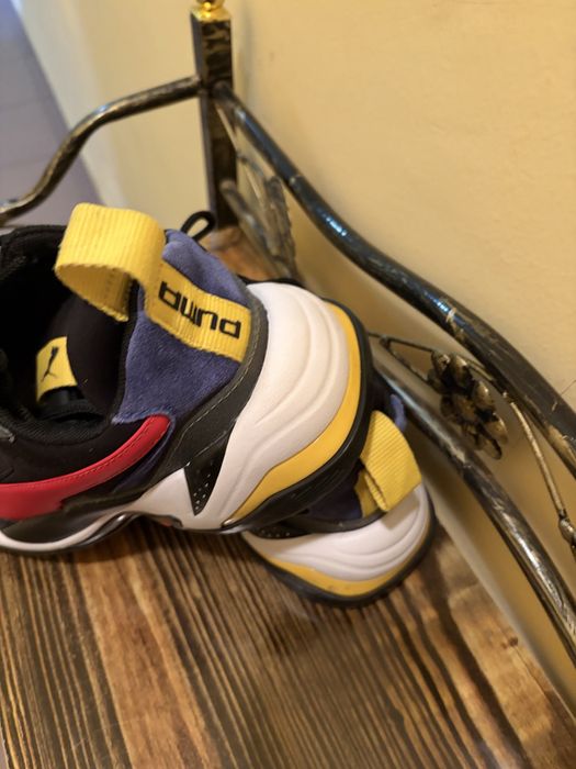 Оригинални маратонки 37.5