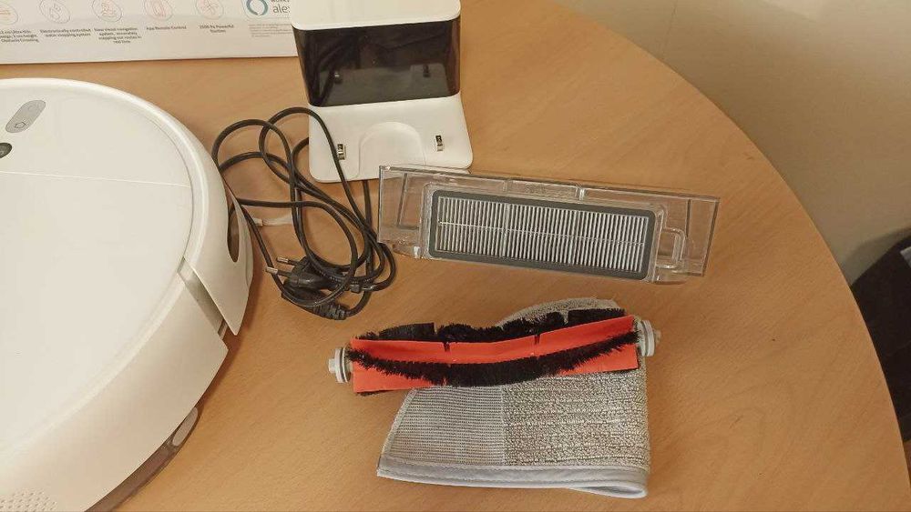 Xiaomi Mi Robot Vacuum Mop 1C Прахосмукачка робот